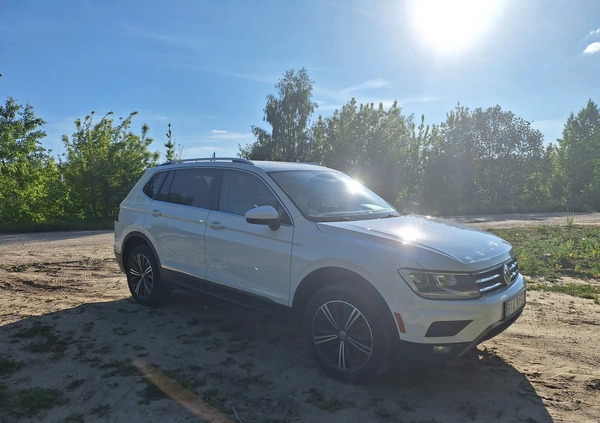 Volkswagen Tiguan cena 85000 przebieg: 111500, rok produkcji 2017 z Białystok małe 92